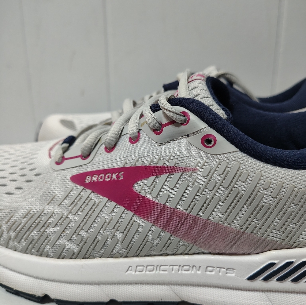 Brooks Addiction‎ GTS 15 Running Shoes White Pink Women’s 9 B Medium - Picture 4 of 7
